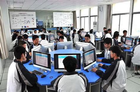 计算机应用与维修专业 - 贵州铝业技师学院