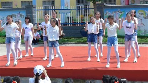 小学六一儿童节表演节目 四年级3班 舞蹈《Goodtime》