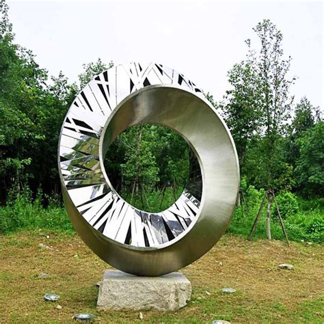 北京玻璃钢雕塑制作厂家_北京星硕辰雕塑设计有限公司