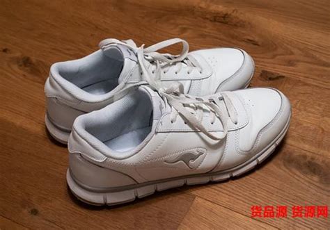 运动鞋生产厂家-运动鞋加工厂-运动鞋品牌OEM工厂找东莞懿熙鞋业