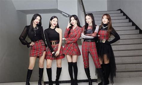 2020年打歌节目一位次数最多的9个韩国女团,你的偶像上榜了吗?|主打歌|专辑|歌谣_新浪新闻