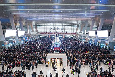 人山人海的上海虹桥高铁站高清图片下载-正版图片500746669-摄图网