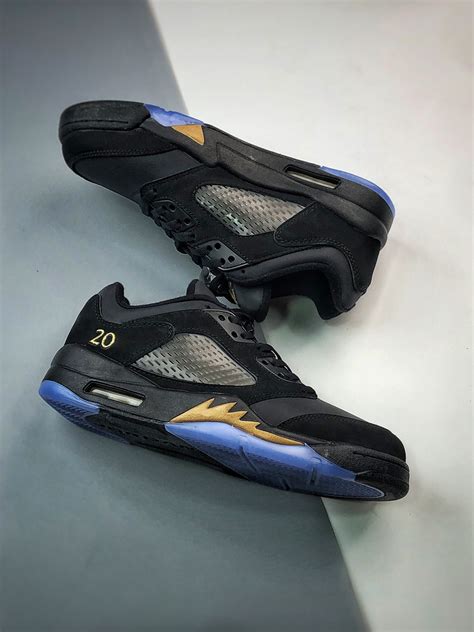Supreme x Air Jordan 5 官方发售信息 AJ5联名 球鞋资讯 FLIGHTCLUB中文站|SNEAKER球鞋资讯第一站