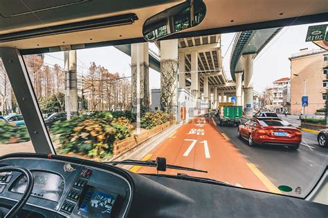 上海71路公交车高清图片下载_红动中国