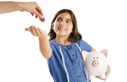 该给幼儿园阶段的孩子零花钱吗？做好这几点，让你的孩子成为小小理财师