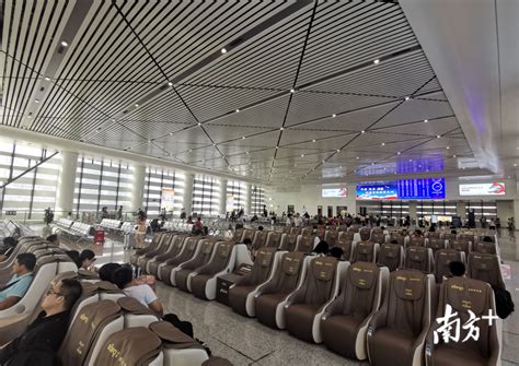 粤西地区综合性货运枢纽茂名东铁路物流园开通运营