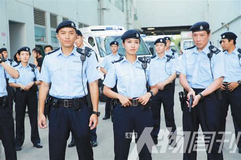 军事 | EU冲锋队 香港警队的“独门兵器” ~ 南方人物周刊