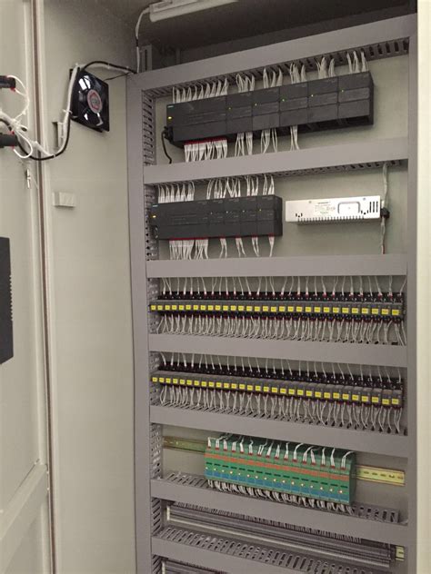 西门子200PLC控制柜-西安亚业智能科技有限公司