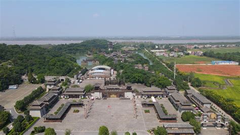 航拍湖北咸宁市赤壁市赤壁镇赤壁古战场 图片 | 轩视界