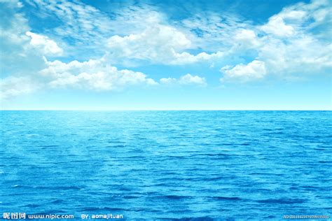 蓝色的海水图片-蔚蓝色的海面素材-高清图片-摄影照片-寻图免费打包下载
