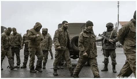 乌军：部队每天都在推进 我们为收复南方做好了准备_凤凰网视频_凤凰网