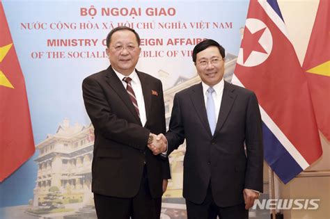 朝鲜外相与越南总理会晤1小时 重点谈“革新开放”_凤凰网