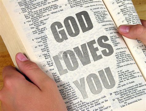 圣经里有上帝爱你的字眼高清图片下载-正版图片502920411-摄图网