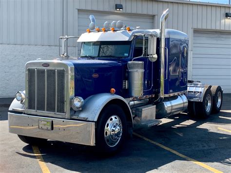 Used 2005 Peterbilt 379 For Sale (Special Pricing) | Chicago Motor Cars ...