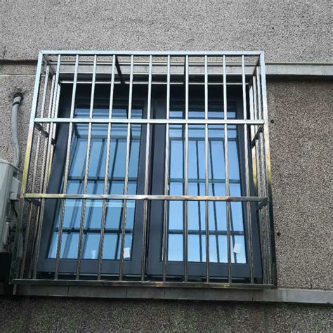 不锈钢防盗窗的市场报价 - 房天下装修知识