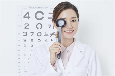重庆近视考生注意：高考倒计时，哪些专业对视力有要求呢__凤凰网