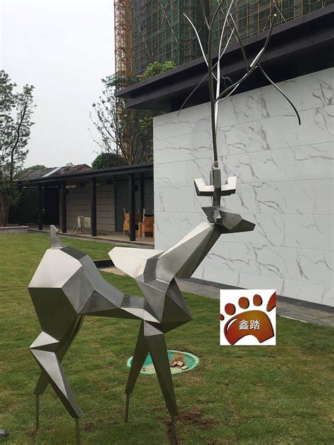 定制不锈钢几何鹿公园草坪动物景观小品摆件-不锈钢动物雕塑-图片价格