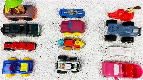 “汽车动画世界”之早教视频:小汽车工程车玩具