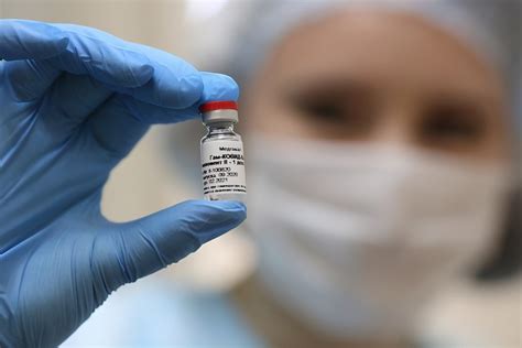 接种俄新冠疫苗后，14%的志愿者出现副作用，俄卫生部：正常_凤凰网