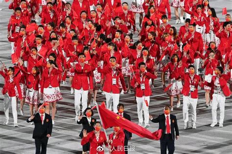 2020东京奥运会开幕式 中国代表团朱婷赵帅担任旗手-中青体育网