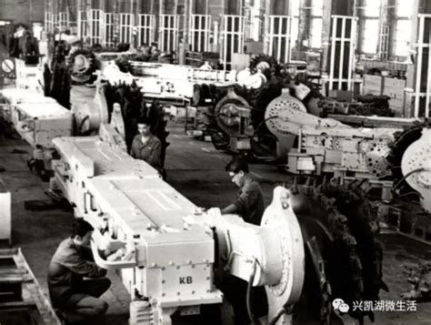 我校韩新君教授为鸡西建市65周年纪念日撰文_黑龙江工业学院