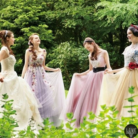 日本KURAUDIA X 迪士尼合作推出公主婚纱系列，唯美新娘圆你格林童话梦 – 拉阔杂志，拉阔时尚眼界！