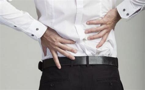 男人“腰疼”多半是肾在“喊疼”？二者有什么区别？4点来说明|药酒|腰痛_新浪新闻