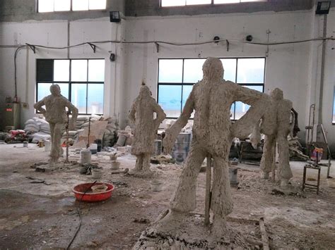 不锈钢雕塑的外观损伤有哪几种？ - 深圳市中美艺嘉雕塑艺术有限公司