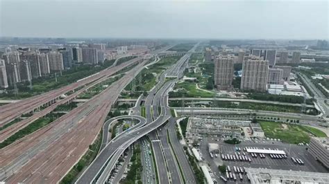 4K航拍动车驶入怀化南站—高清视频下载、购买_视觉中国视频素材中心