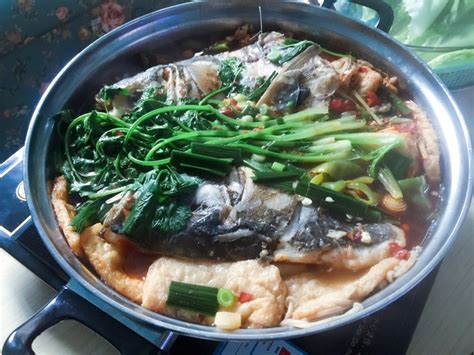 【家庭版耗儿鱼火锅的做法步骤图，怎么做好吃】小兰姐姐的美食_下厨房