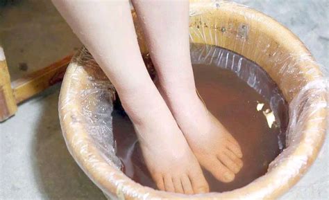 泡完脚可以马上洗澡吗 泡脚的注意事项有哪些 - 健康养生