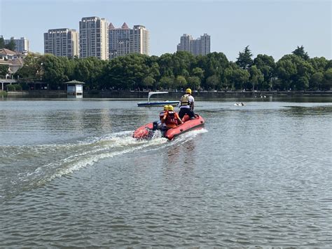 游船意外翻覆，游客落水……一场水上救生演练在西山公园上演
