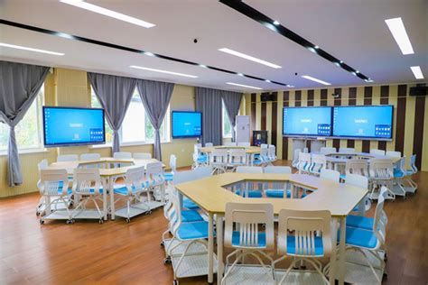 学校全新打造的“智慧教室”已于新学期正式投入使用 - 新闻动态 - 教务处