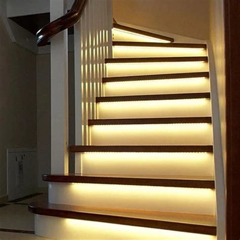 网红楼梯踏步感应灯带-楼梯台阶灯带-嵌入式台阶线条灯-迈强照明