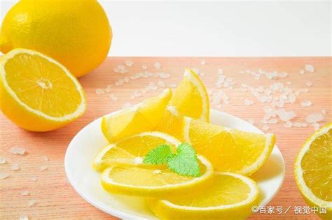柠檬的功效和作用 夏天喝柠檬水有哪些好处