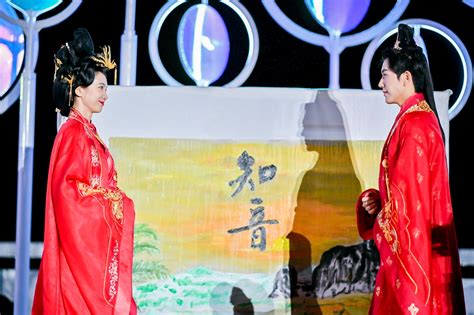 2019上海国际婚礼时尚周开幕：长三角婚庆业将实施一体化发展三年行动计划_时政_新民网