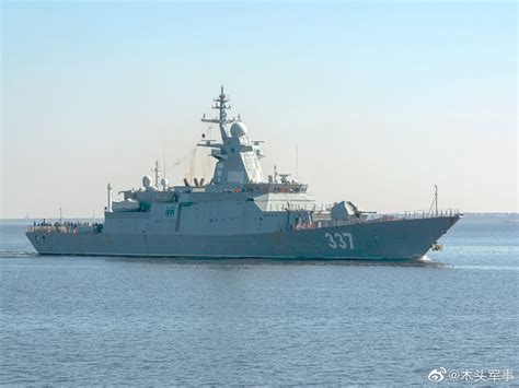 20385型轻型护卫舰首舰“轰鸣”号首次出海开始工厂试航位于圣彼得|轻型护卫舰|首舰|护卫舰_新浪新闻