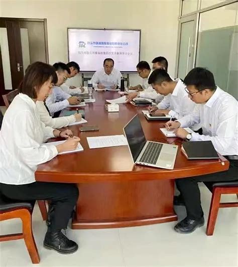 包头市环投公司与内蒙古科技大学洽谈合作项目