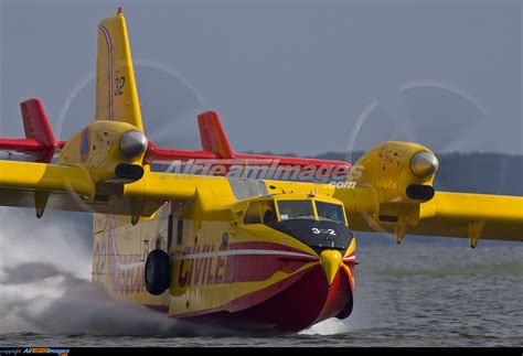 Bombardier 415 - Large Preview - AirTeamImages.com