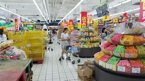 武汉最后一家家乐福超市货架已空置，所在商场：家乐福将关闭_手机新浪网