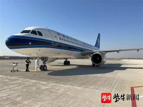 南航接收首架ARJ21飞机-中国民航网
