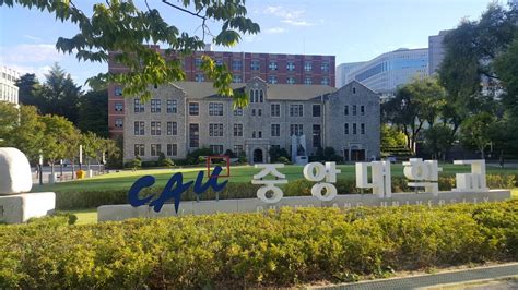 韩国公立和私立大学的异同点有哪些？