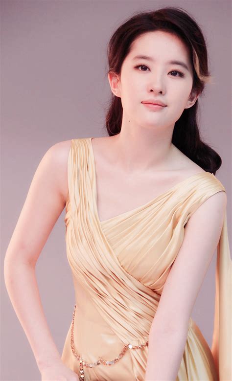刘亦菲最新芭莎珠宝照片 可以说是高级感满满_手机凤凰网