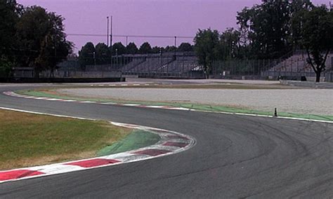 F1 有哪些著名的弯道，这些弯道都有哪些故事？ - 知乎
