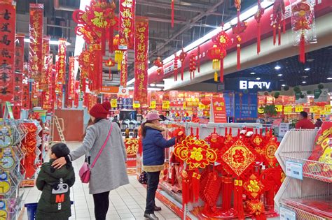 安徽安庆：漫步街头商场，年味越来越浓，戊戌年春节你准备好了吗？