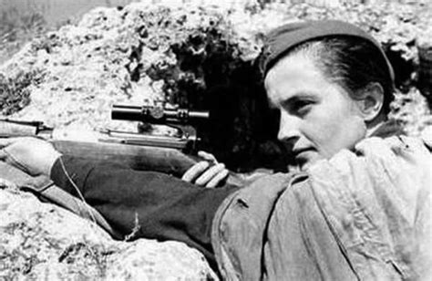 二战时苏联妙龄女兵，被德军俘虏后，宁肯咬舌自尽，也不想活下去|苏联|女兵|德国_新浪新闻