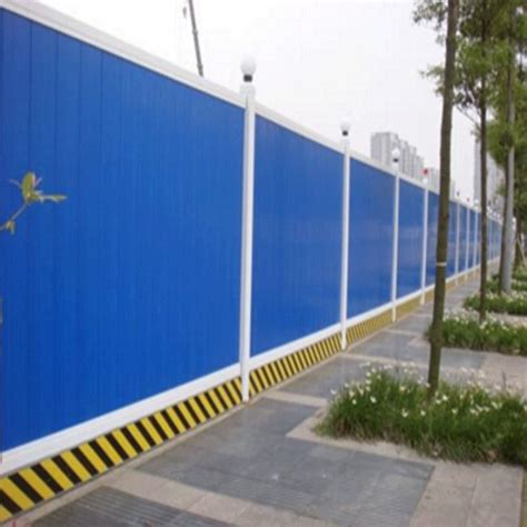 道路施工围挡交通隔离挡 临时封闭式围墙安全围栏 蓝白色塑料围挡-阿里巴巴