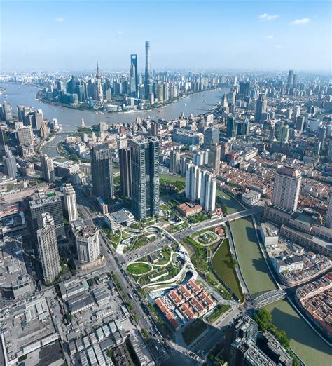 上海苏河湾万象天地：以城市绿地打破历史、文化与商业的界限---Kokaistudios-搜建筑网