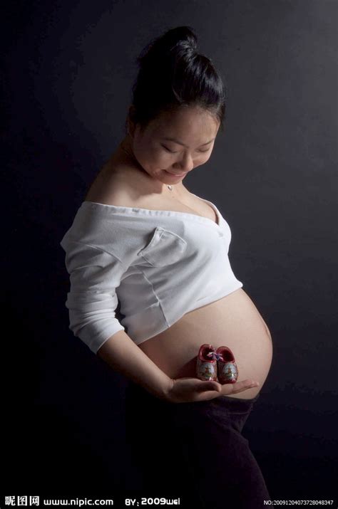 孕妇摄影图__女性女人_人物图库_摄影图库_昵图网nipic.com