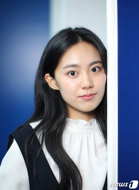 Lee So Yeon - Biodata, Profil, Fakta, Umur, Agama, Pacar, Drama, Film